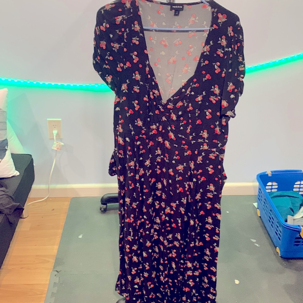 Torrid Size 2 cherry dress with pockets